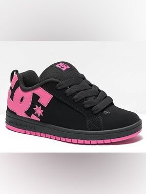 Brand new!!! DC Black and Pink Low-Top Skate Sneakers kids 5/women 6.5